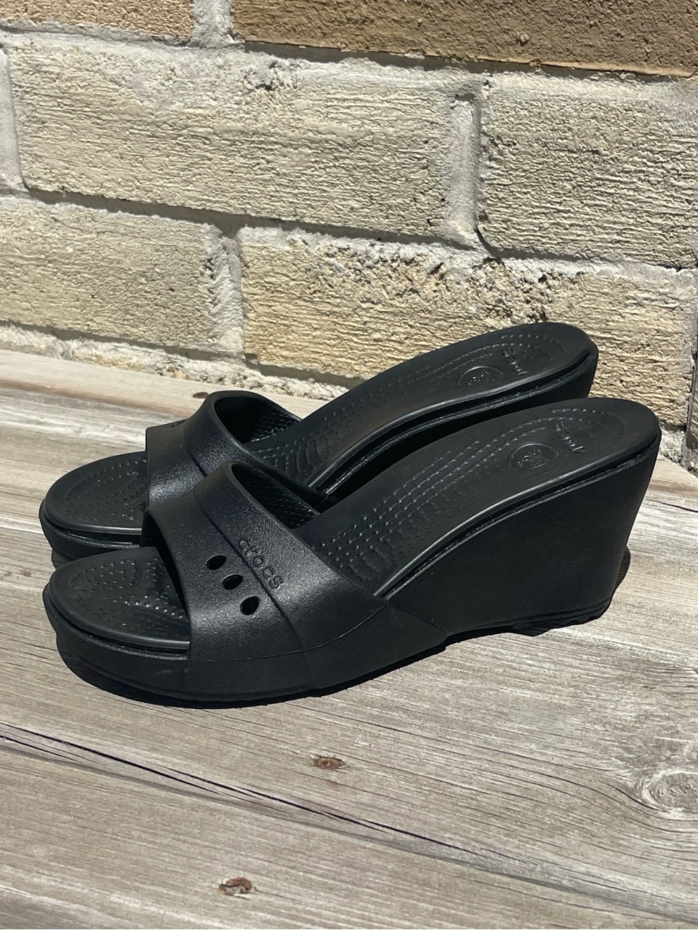 Crocs Kadee Sandals Womens Size 7 Black Wedge Slip On Casual Shoes Slides